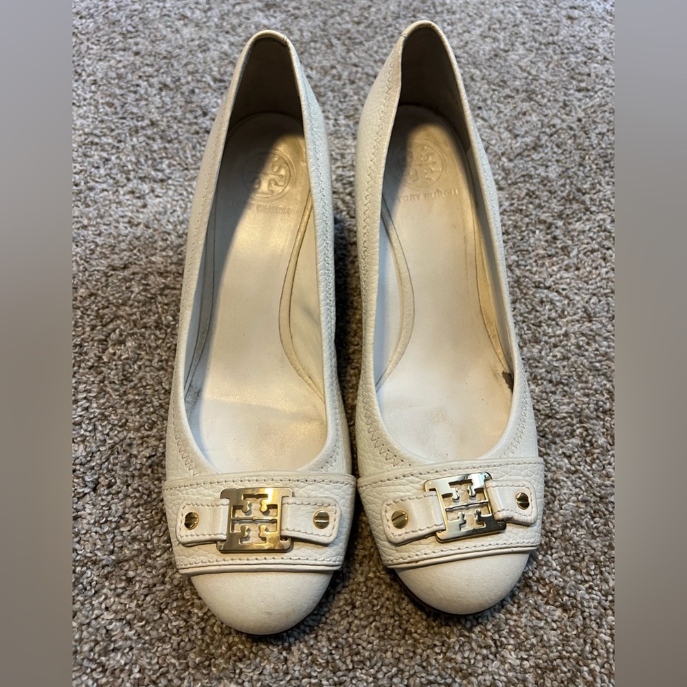 Off white Tory Burch wedges
